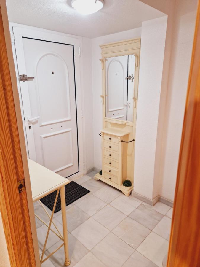 Magnifico Chalet Adosado En Torrevieja, Alicante. 외부 사진