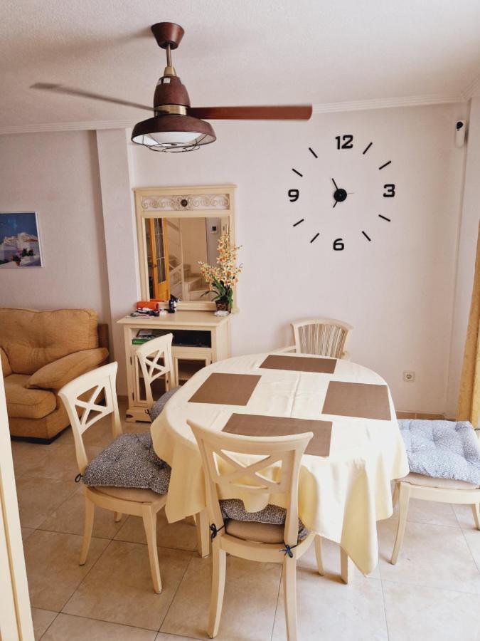 Magnifico Chalet Adosado En Torrevieja, Alicante. 외부 사진