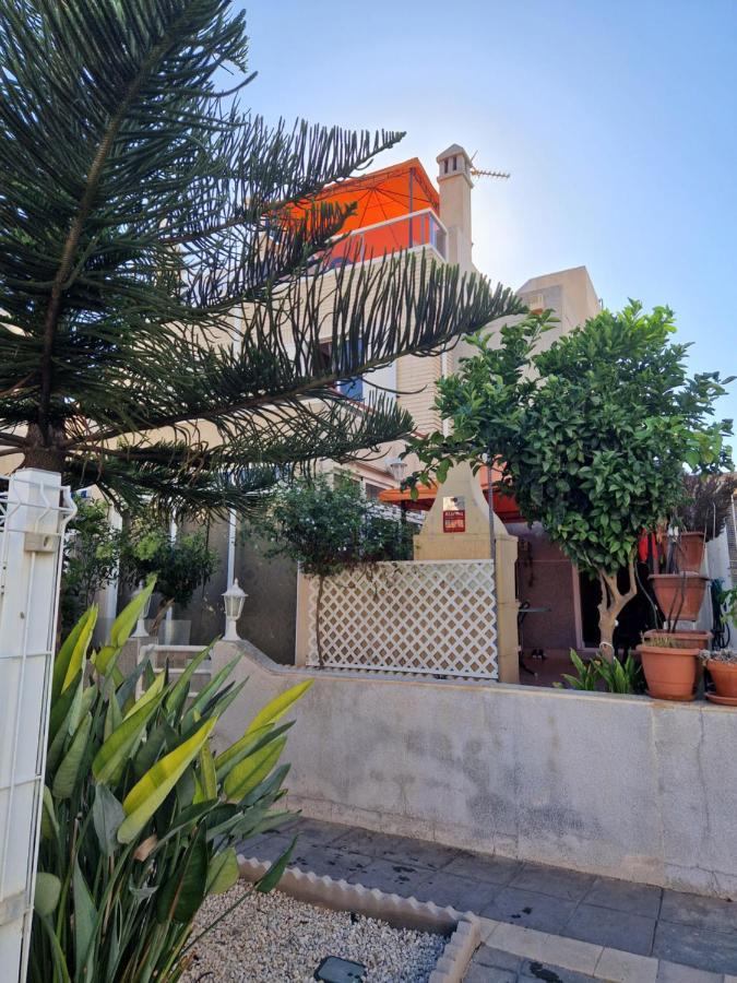 Magnifico Chalet Adosado En Torrevieja, Alicante. 외부 사진