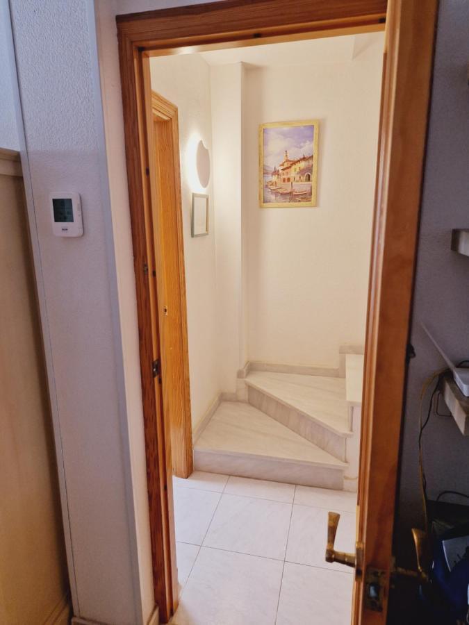 Magnifico Chalet Adosado En Torrevieja, Alicante. 외부 사진