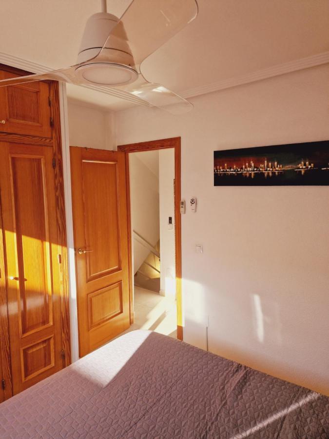 Magnifico Chalet Adosado En Torrevieja, Alicante. 외부 사진