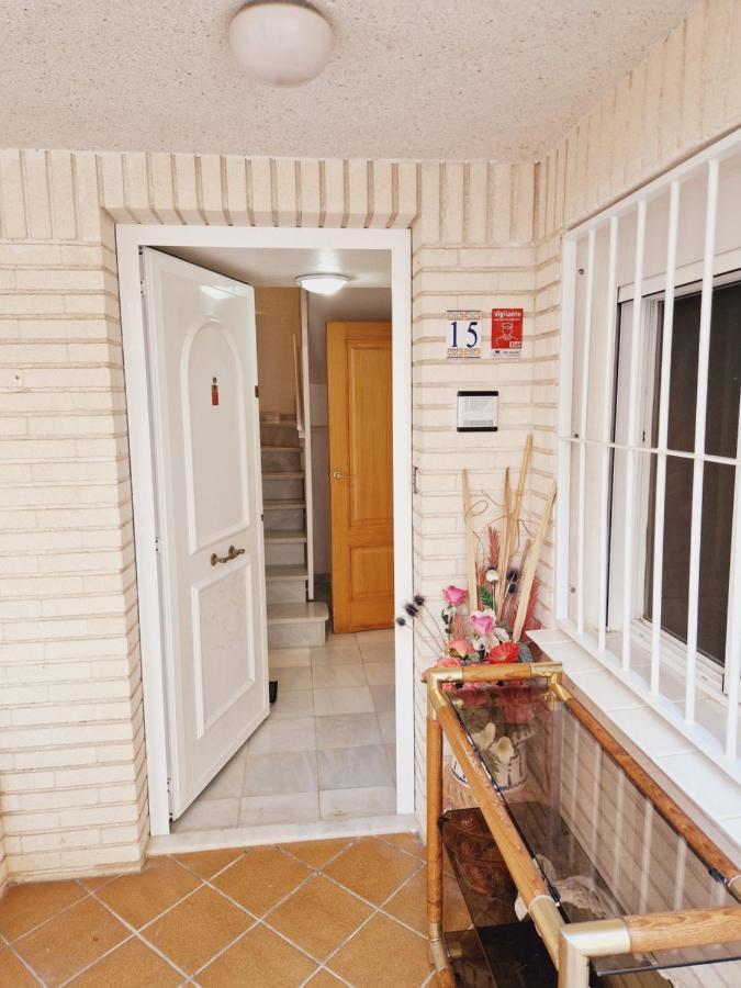 Magnifico Chalet Adosado En Torrevieja, Alicante. 외부 사진
