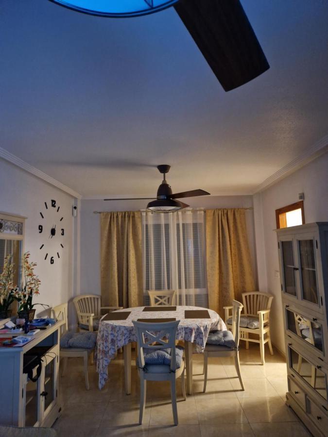 Magnifico Chalet Adosado En Torrevieja, Alicante. 외부 사진