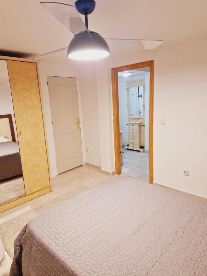 Magnifico Chalet Adosado En Torrevieja, Alicante. 외부 사진